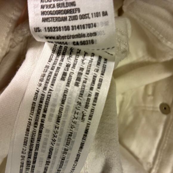 Abercrombie & Fitch The A&F White Ankle Destroyed Skinny jeans NWT size 25/0 R - Picture 6 of 6